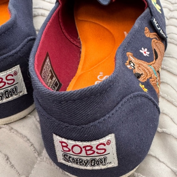 BOBS scooby doo slip ons womans 7 - Picture 9 of 9